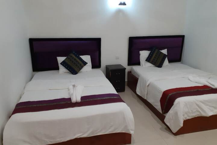 Room 10 of 48