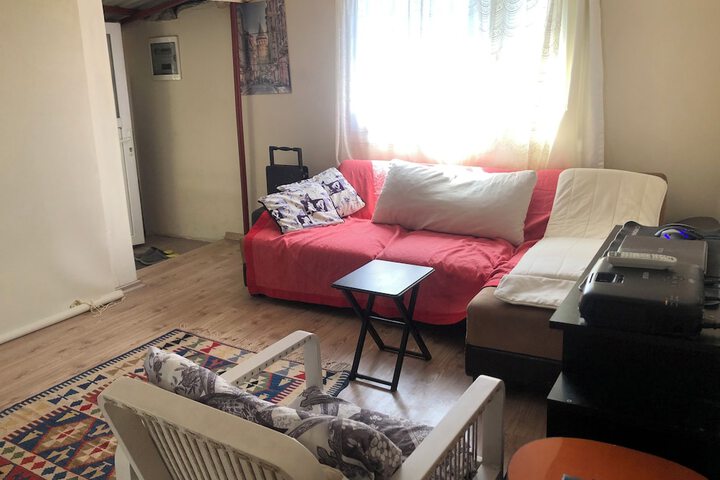 Room 21 of 35