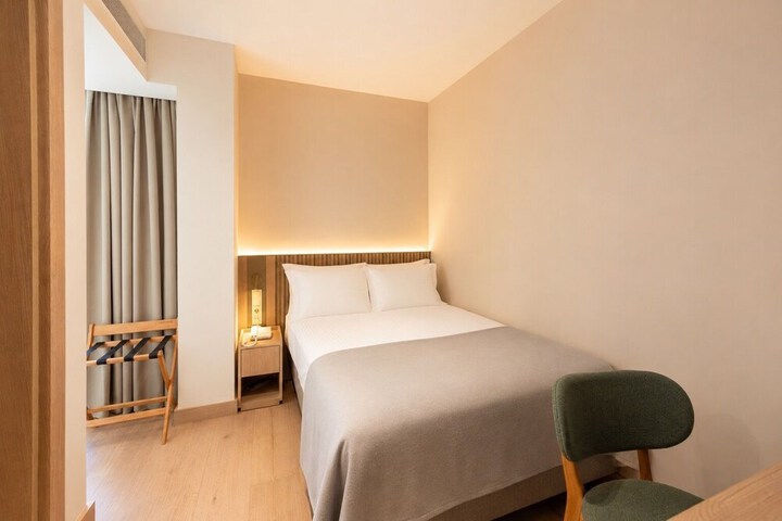 Room 20 of 71