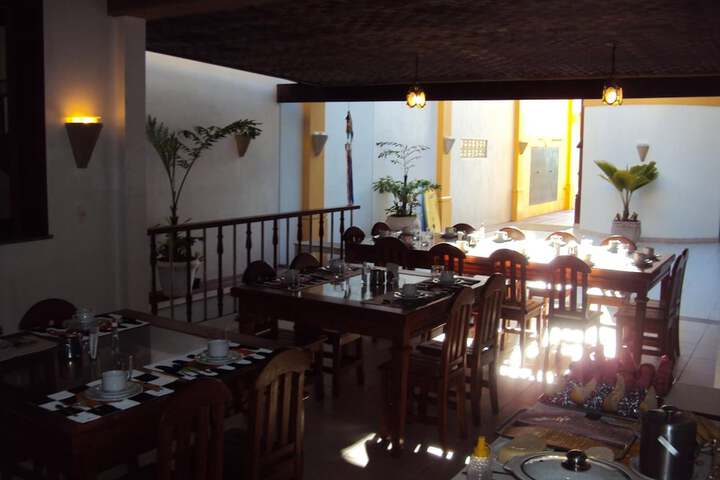 Dining Photos