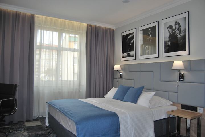 Room 30 of 86