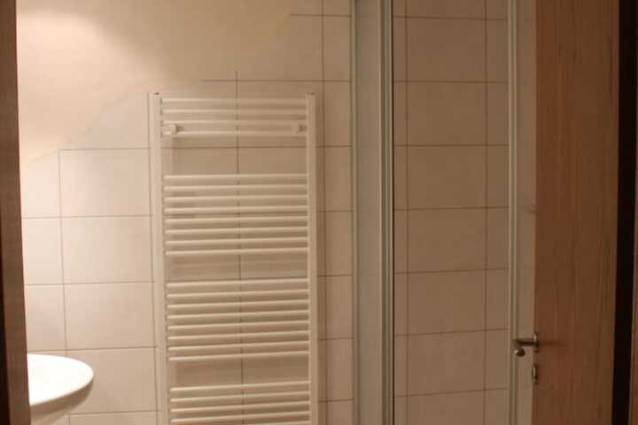 Room 26 of 27