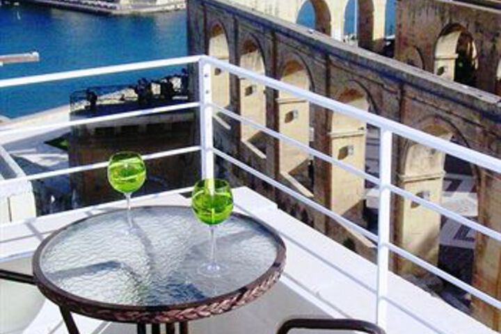 Terrace/Patio 5 of 22