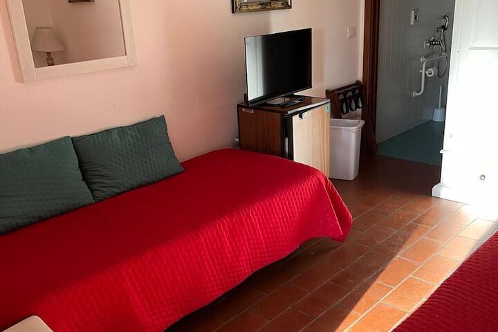 Room 19 of 50