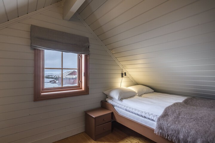 Room 16 of 58