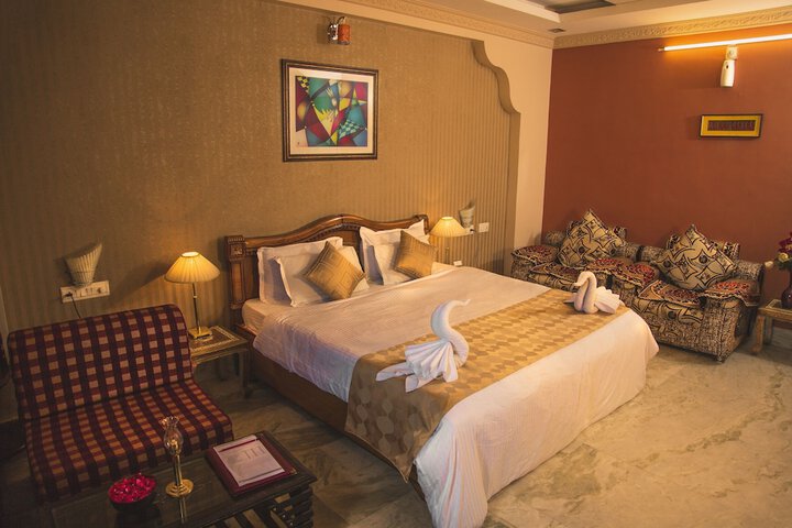 Room 7 of 53