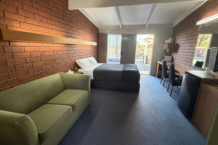 Abbotswood Motor Inn