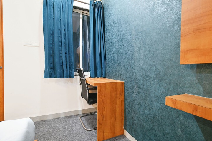 Room 18 of 49