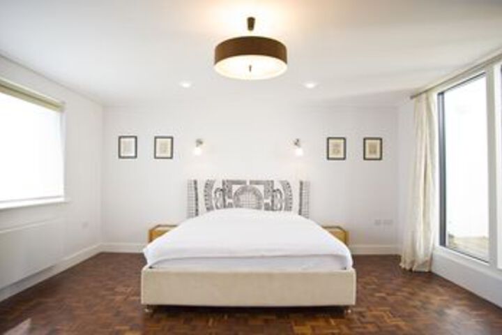 Room 15 of 30