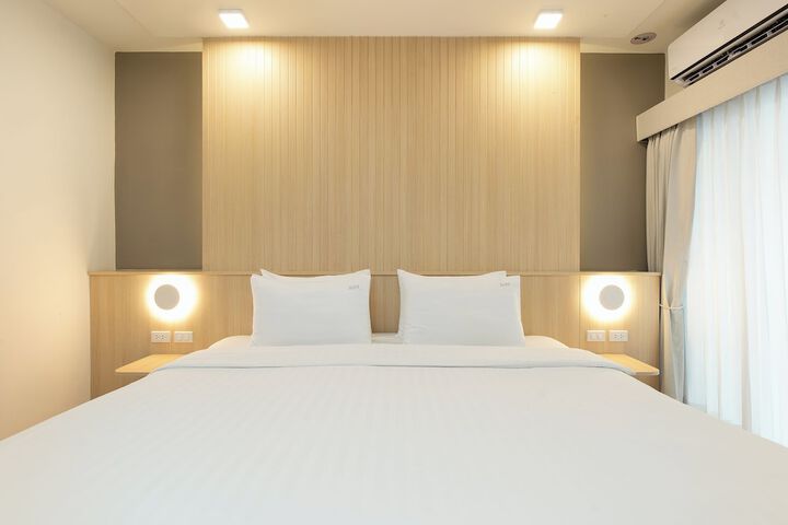 Room 34 of 85