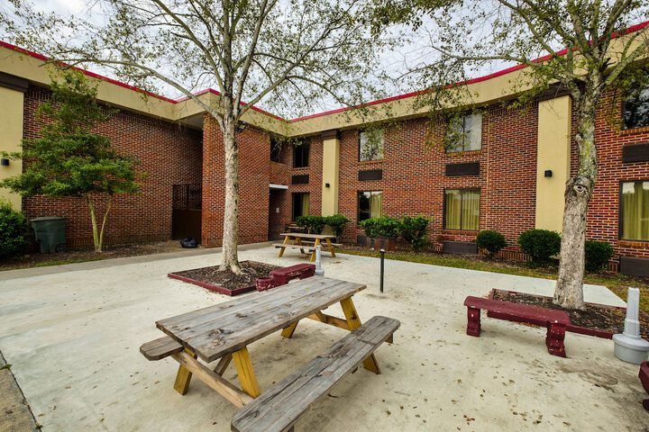 BBQ/picnic area