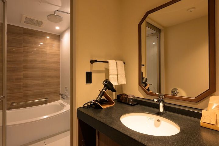 Room 41 of 74