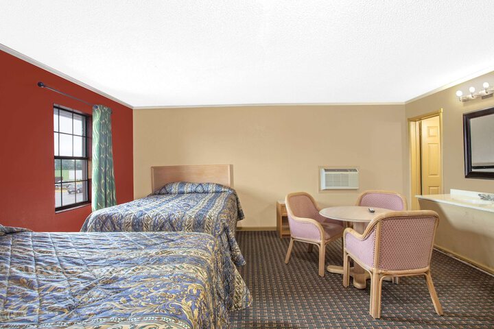 2 Double Beds (2 of 13)
