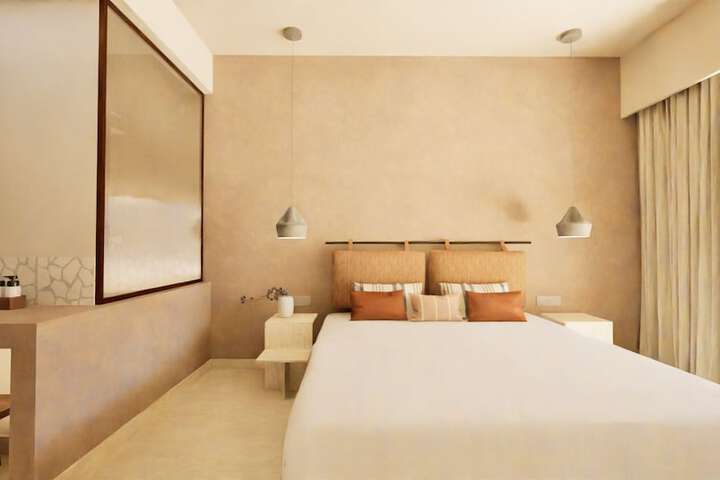 Room 8 of 48