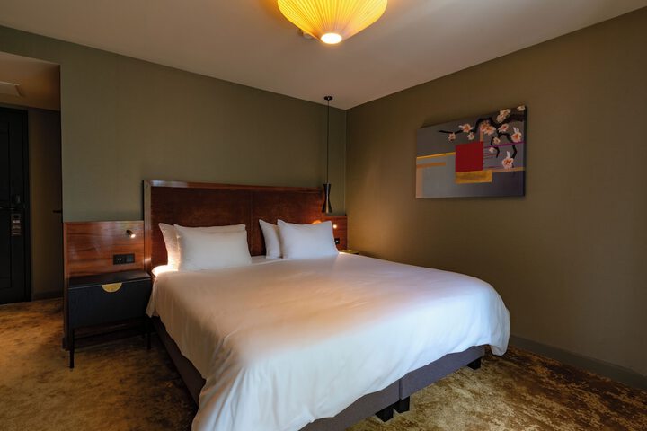 Room 52 of 264
