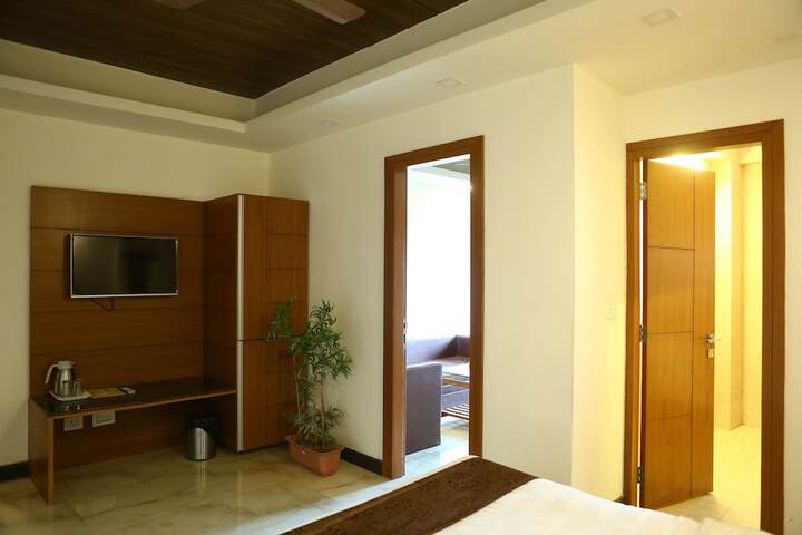 Room 10 of 49