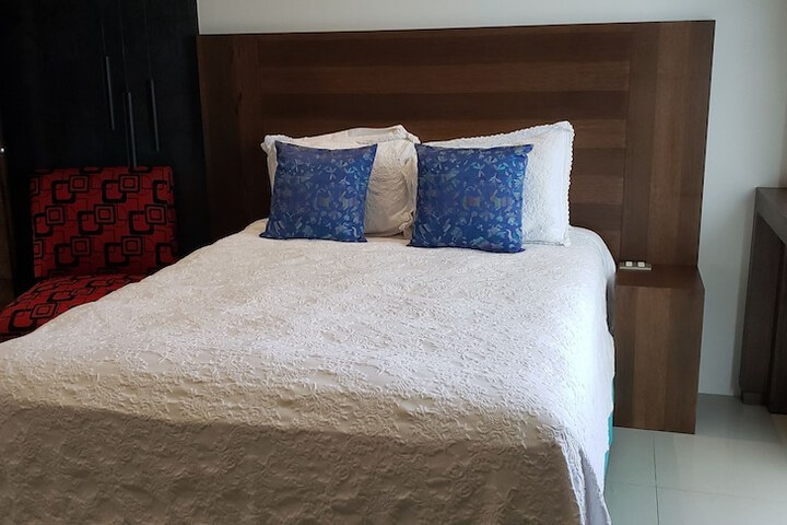 Room 26 of 82