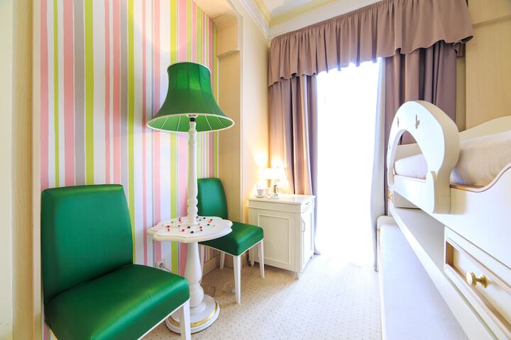 Room 14 of 117