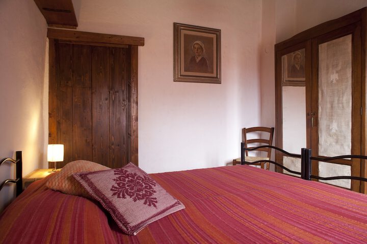 Room 11 of 36