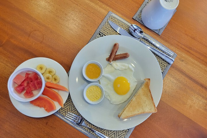 Breakfast/Coffee Service 35 of 43