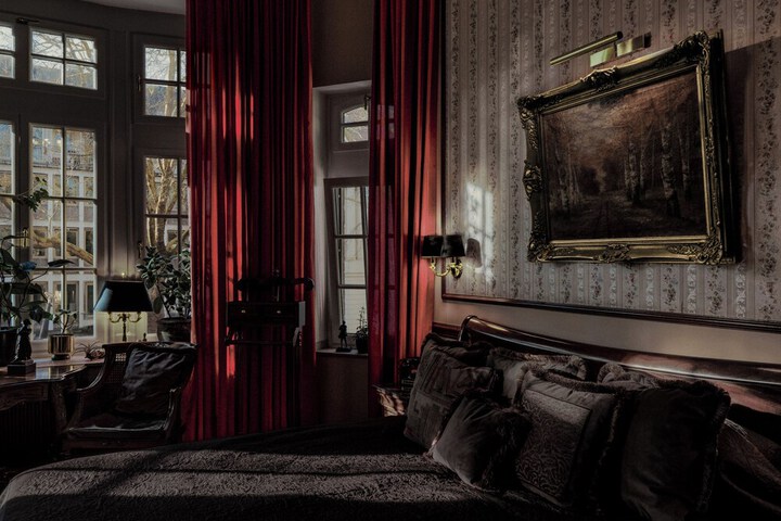 Room 18 of 33