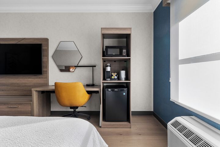 Room 22 of 85
