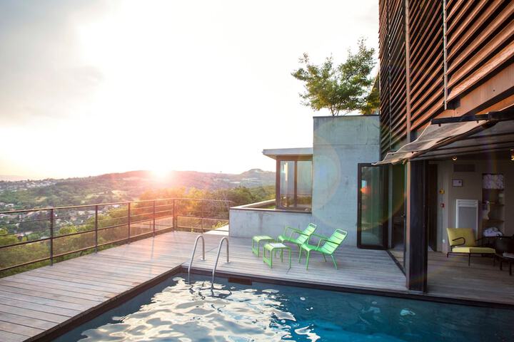 Hotel with Pool