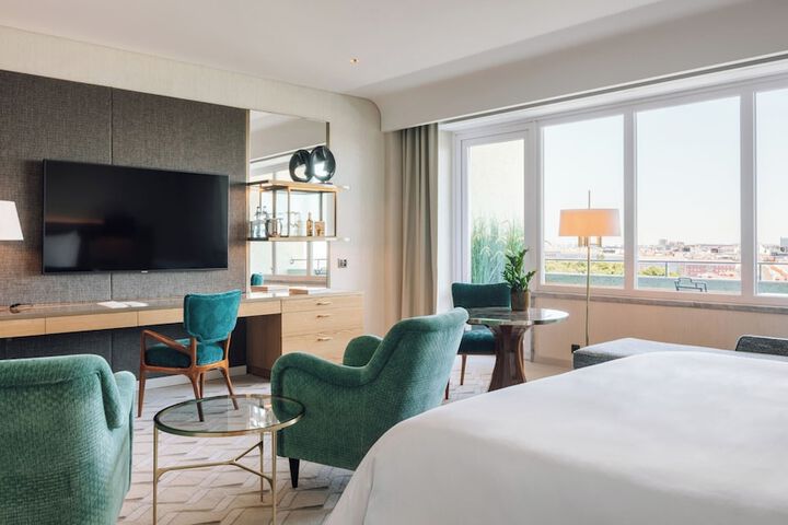 Room 54 of 188