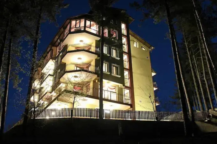 Hotel Asara