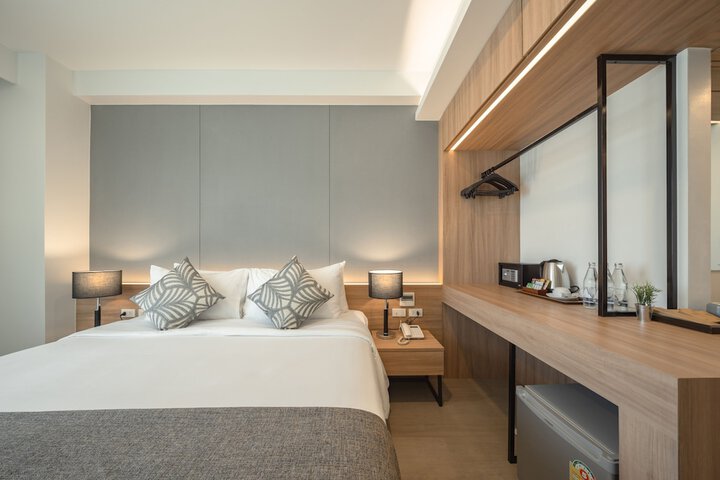 Room 15 of 54