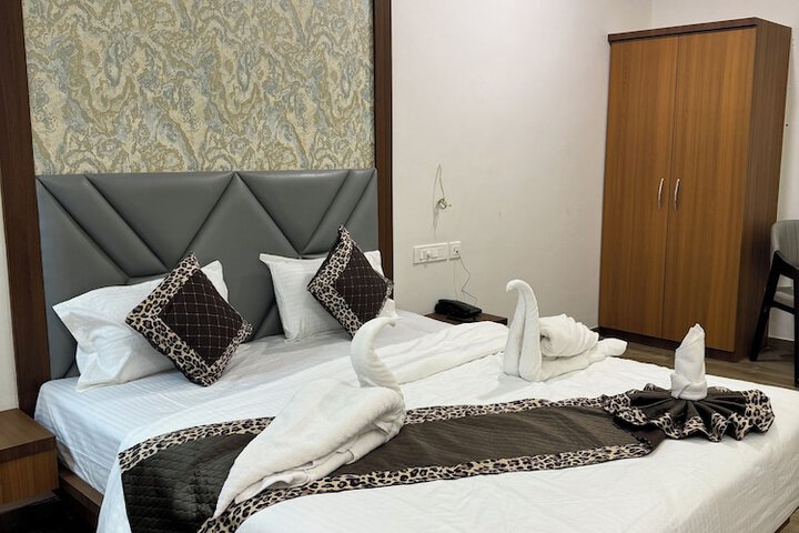 Room 26 of 84