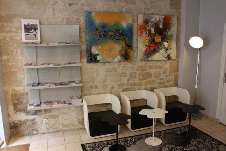 Guest Lobby