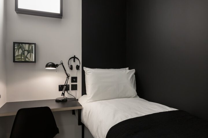 Room 12 of 71