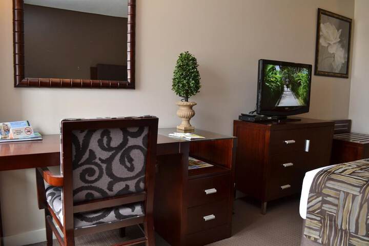 Room 16 of 34