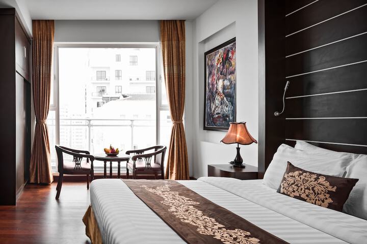 Room 13 of 82
