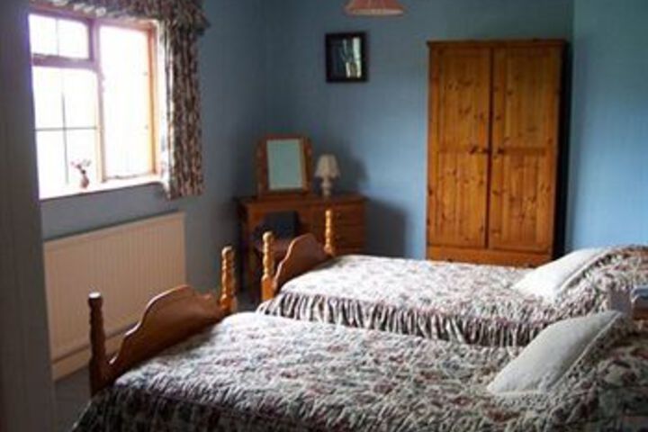 Room 4 of 7