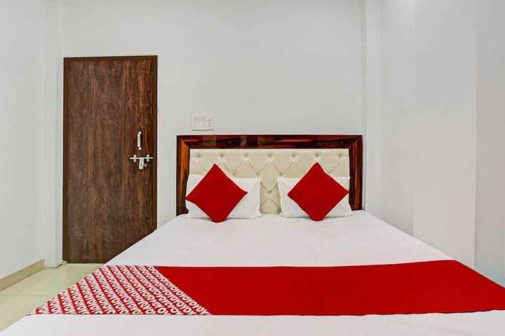 Room 3 of 6