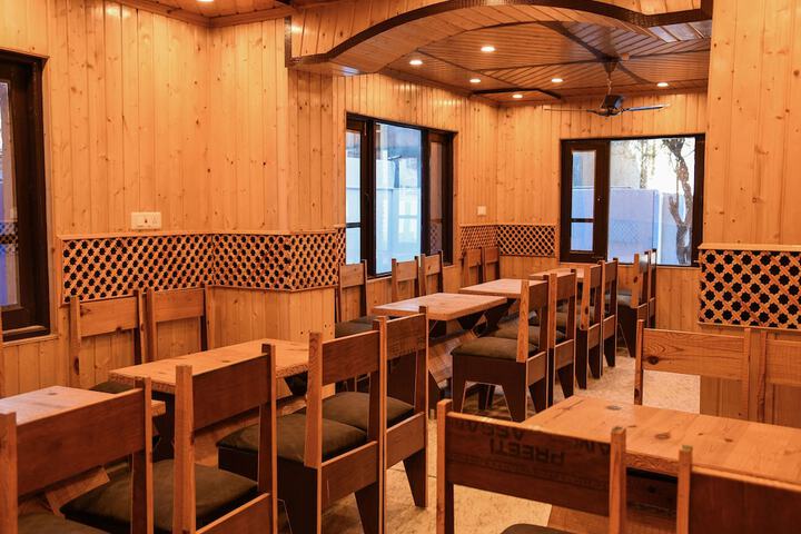 OYO 12850 THE NEST