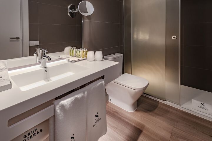 Bathroom Interior Photo