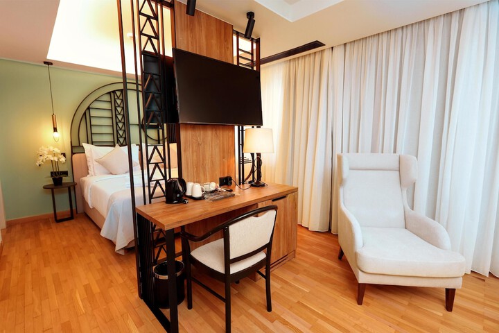 Room 50 of 88