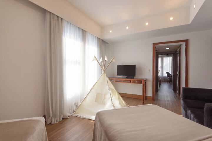 Room 12 of 62