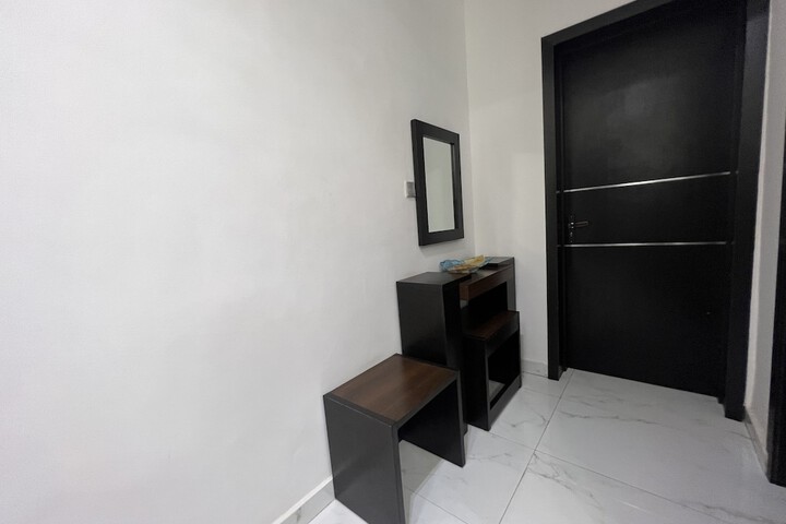 Room 49 of 100