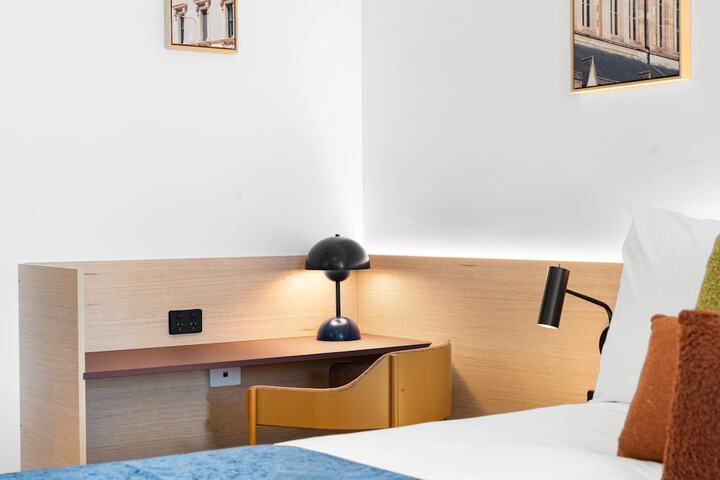 Room 19 of 46