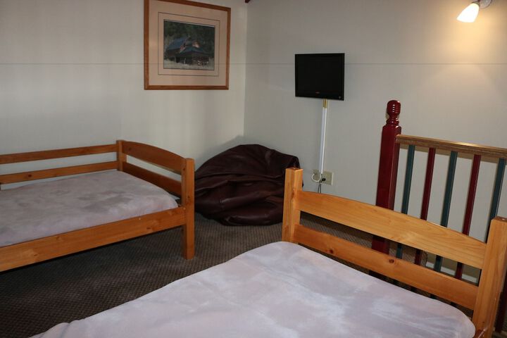 Room 42 of 79