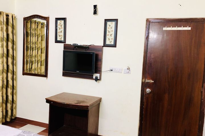 Room 16 of 55