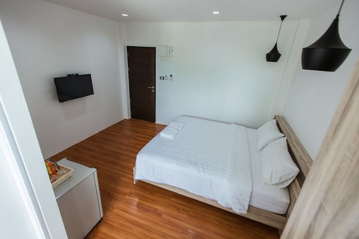 Room 9 of 52