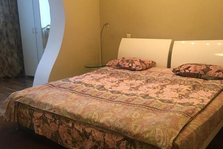 Hotel Service Predslava on Antonovicha street