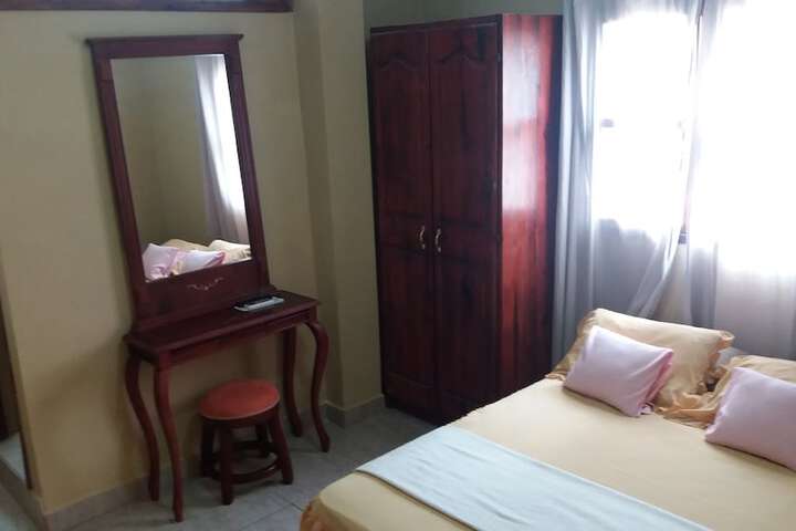 Room 13 of 48