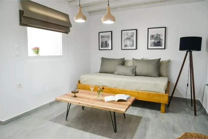 Room 2 of 16