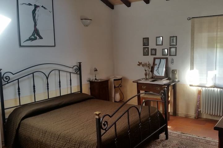 Room 3 of 60